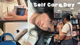 Self Care Day☁️ :Bookstore, coffee, breakfast w/ my boyfriend & getting out of my reading slump