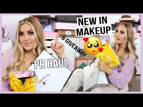 Unboxing PR Packages! ?? FREE STUFF! ? new makeup & a cheeky giveaway!