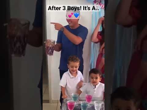 After 3 Boys! It’s A….💙💕 CONGRATS!!!🙌🏼Such a beautiful couple! 🥰Credit: @suzanamarquesenf