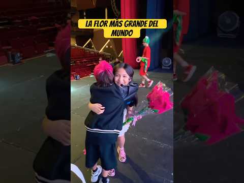 FLOR Natural? O artificial? #flores #shorts #viral #detrasdecamaras #regalos