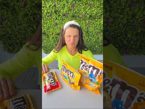 Small M&M's vs Giant M&M's 😱🍬🤣 #shortvideo