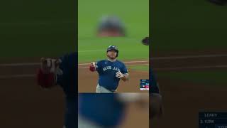 ALEJANDRO KIRK GOES DEEP!!!!!!!! #shorts