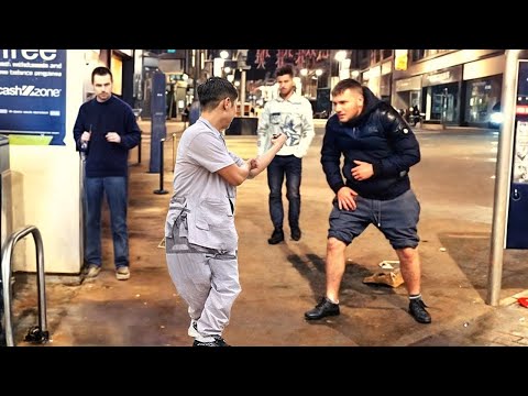 QUANDO O VALENTÃO ENCONTRA UM MAIS LOUCO QUE  ELE