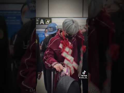 Với em thì lúc nào anh cũng đẹp trai nhưng hơi tẻn tẻn #quanghungmasterd