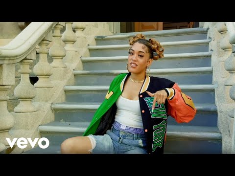 Tina Noelle - 90&#39;S KINDA LOVE (OFFICIAL MUSIC VIDEO)