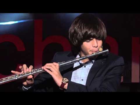 Performance de Cosmin Cioca à la flûte traversière