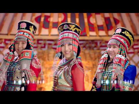 乌兰图雅   站在草原望北京