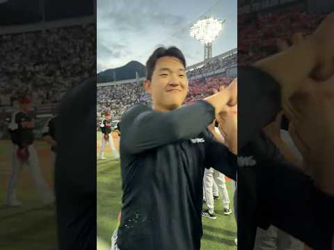 승리의 하이파이브✋LG vs <strong>롯데</strong> (10.10)