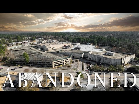 Exploring the Biggest ABANDONED Mall in the South | Richland Mall, South Carolina