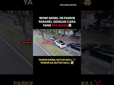 Mobil ini parkir paralel dengan cara yang tak biasa 🤯