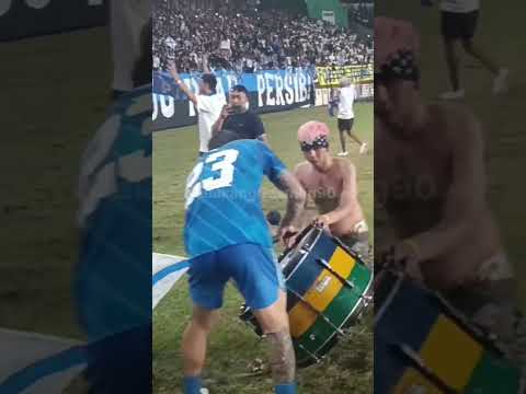 MARC KLOK PIMPIN VIKING CLAP USAI PERSIB MENANG!