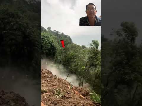 Lở đá do mưa dầm nguy hiểm