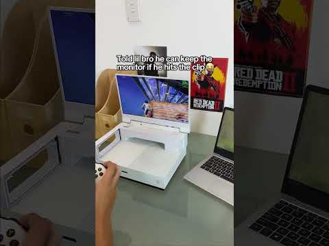 The monitor makes your console portable 🤯