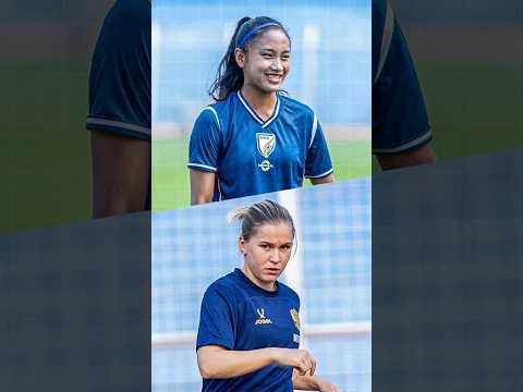 Both sides locked in <strong>for</strong> the showdown. 🔒👊🏻 | India vs Russia | <strong>Blue</strong> Tigresses