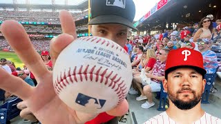 INSANE LUCK!!! I caught a Kyle Schwarber home run at a PACKED game in Philadelphia!
