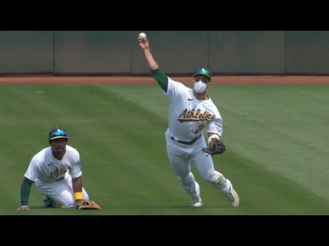 【MLB】強肩というより狂肩なラウレアーノのクレイジーアーム集
