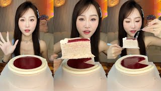 Raspberry Crepe Cake