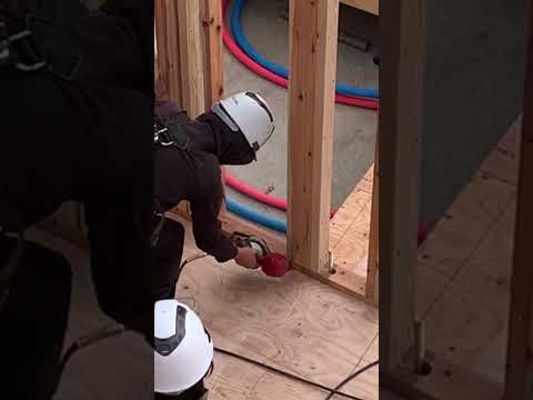 One-day framing of a highly airtight and highly insulated custom house in Yahaba Town, Prefecture