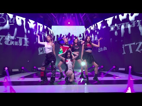 「Blah Blah Blah」Live Performance Movie