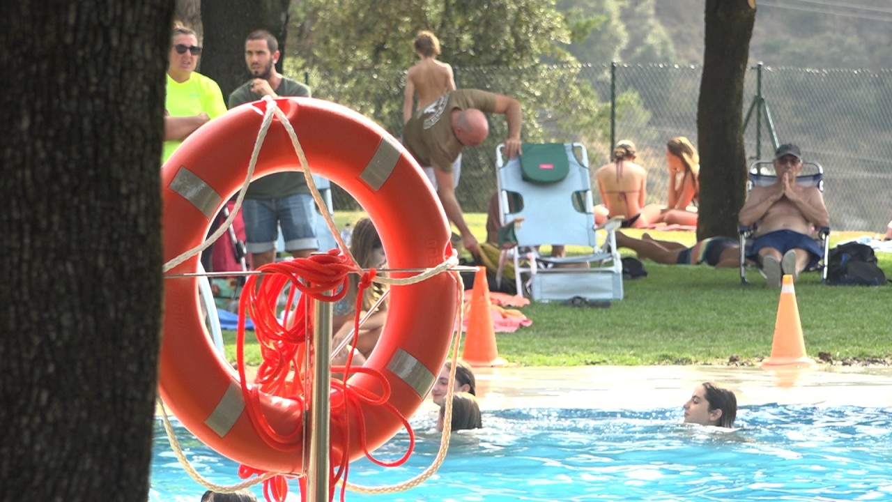 Augmenten els abonats a la piscina de Taradell en el primer estiu després de la remodelació