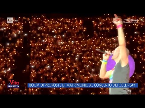 Boom di proposte di matrimonio al concerto dei Coldplay - La Vita in diretta - 23/03/2023