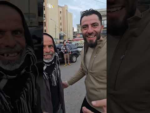 الحجي بدو يتصور والهاتف من زمان 2004 😂