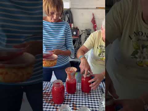 Nonna Turns 600 Pounds of Tomatoes into Homemade Sauce #homemadesauce #nonna