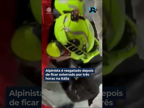 Alpinista é resgatado depois de ficar soterrado por três horas na Itália #Shorts #JornalDaRecord