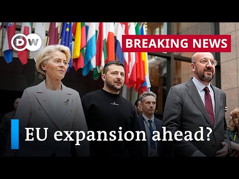 EU clears the way for accession talks with Ukraine and Moldova | DW News