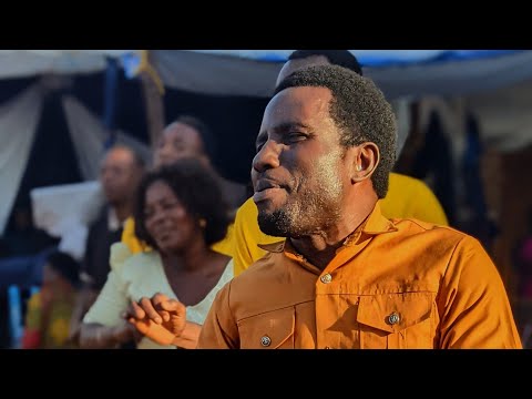 POPOTE NINAPOTEMBEA MBINGU ZINAENDA NAMI,...Nimo ndani ya Yesu naburudika. By Pastor Emmnuel Mgogo.