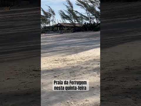 Praia da Ferrugem nesta quinta-feira