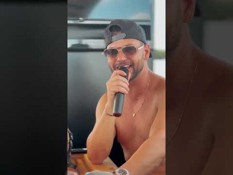 Lenno soltando a voz em “Ao Menos Um Alô”, daquele jeitinho que só a Desejo sabe fazer ❤️🎵