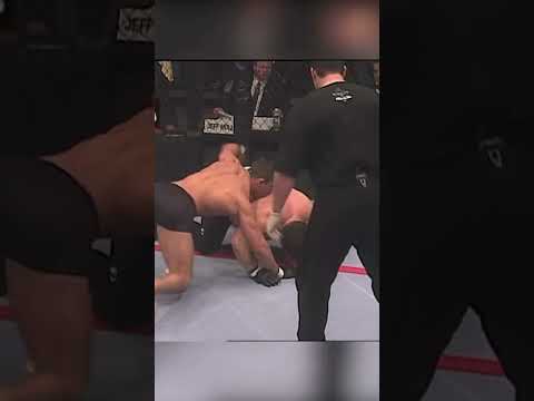 #mma #youtubeshorts #ufc #fighting #boxing #mmafight #ufcfightnight #fighter #mmafighting