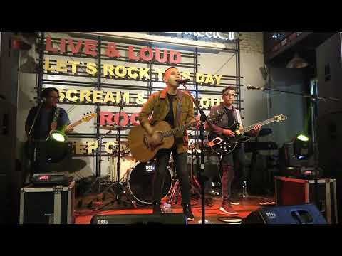 The Rain - Terlalu Indah Live Super Coustic at Boxx In Cafe - On May 4, 2019
