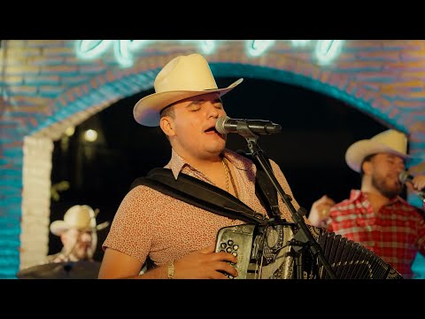 Edgardo Nuñez - Sentimientos De Carton [Video Oficial]