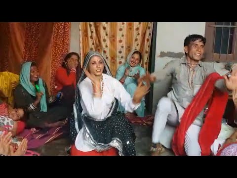 हरयाणवी धमाकेदार डांस ओर भजन।जरूर देखे।🙏🙏#dance #trending #funny #hariyanvisong #viral #bhajan…🤣🤣🥰🥰