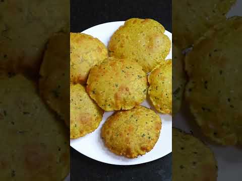 5 min में बनाये मटर टमाटर की खस्ता पूरी, कचौरी खाना भूल जाओगे Matar ki poori । Masala Poori Recipe