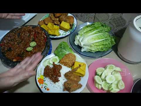 BEGINI CARA MEMBUAT SAMBEL PECEL LELE ALA PINGGIR JALAN YANG BIKIN NAGIH