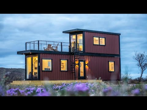 INSIDE TOUR OF TINY SHIPPING CONTAINER HOUSE WITH ROOF DECK