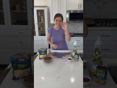 You NEED to make this SHEET-PAN quesadilla! #easydinner #sheetpanrecipe #cookingchannel #food #meal