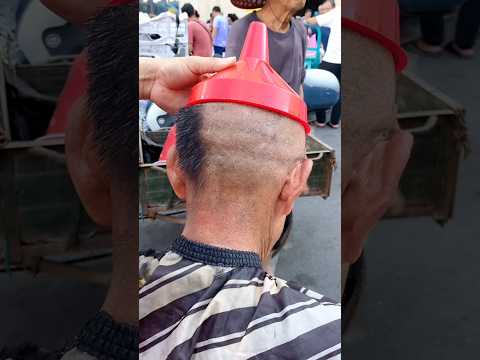 wow 😳 how funny 😂😂“When barber takes ‘line up’ too seriously 😆✂️#shortsviral #funny #shortvideo