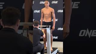 Johan Estupinan makes weight for #ONEFightNight25