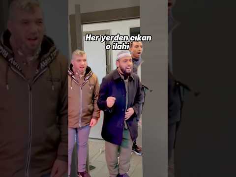 Son günlerde beynimin içi bu ilahiyle dolu 😂