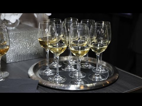 Βρετανία: Αλλάζει την ταξινόμηση ποτών - Ποια θα μπορούν να λέγονται «κρασιά»…