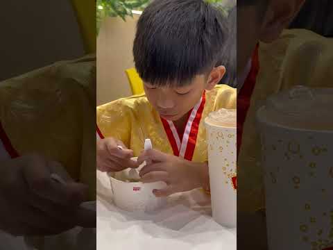 MR. KOREA ENJOY EATING DELICIOUS MCDONALDS MEAL #mcdonalds #mrkorea #korea #unitednations