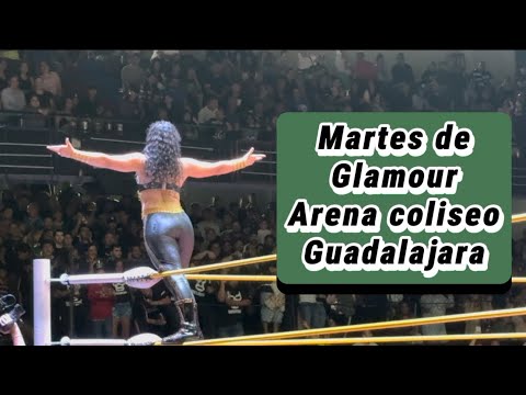 Martes de glamour en la arena coliseo de Guadalajara.