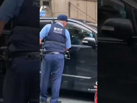 「もう無理だって、止まれって、開けろ、開けろって」って言う警視庁警察官👮🚨