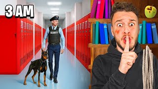 Stau Peste Noapte Într-o Facultate !