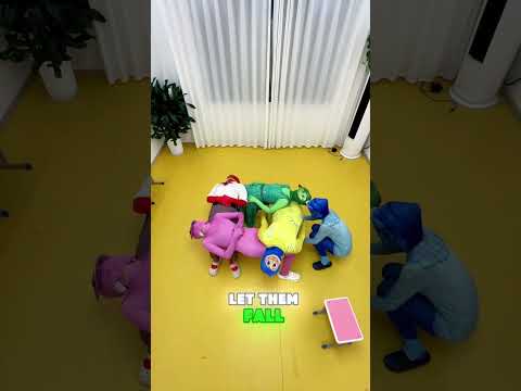 How can they sit steadily without chairs?! 😱🙆‍♂️ #funny#shorts #insideout