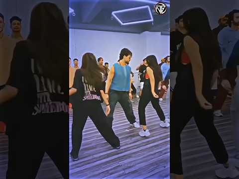 Nora Fatehi Tamannaah bhatia and Tiger Shroff dance// #shortsfeed #viralvideo #trending #music